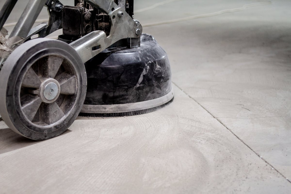 Large-Scale Concrete Grinding — 800m² Commercial Floor