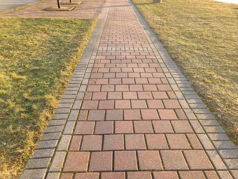 Brick walkway deep clean