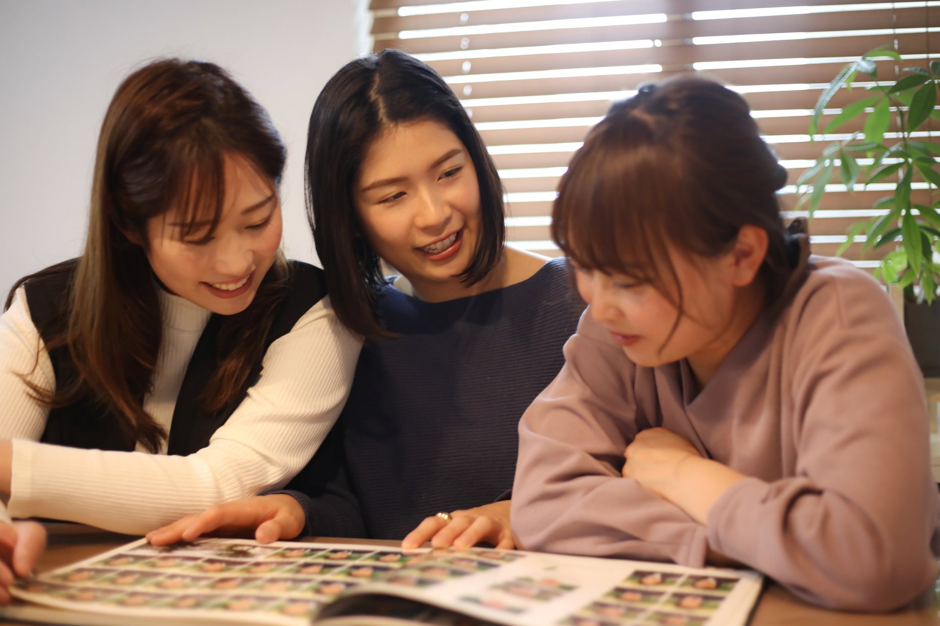 Estudiantes con anuarios