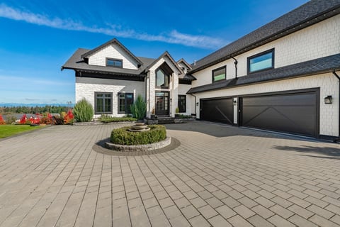 Front entry paver cleaning and restoration