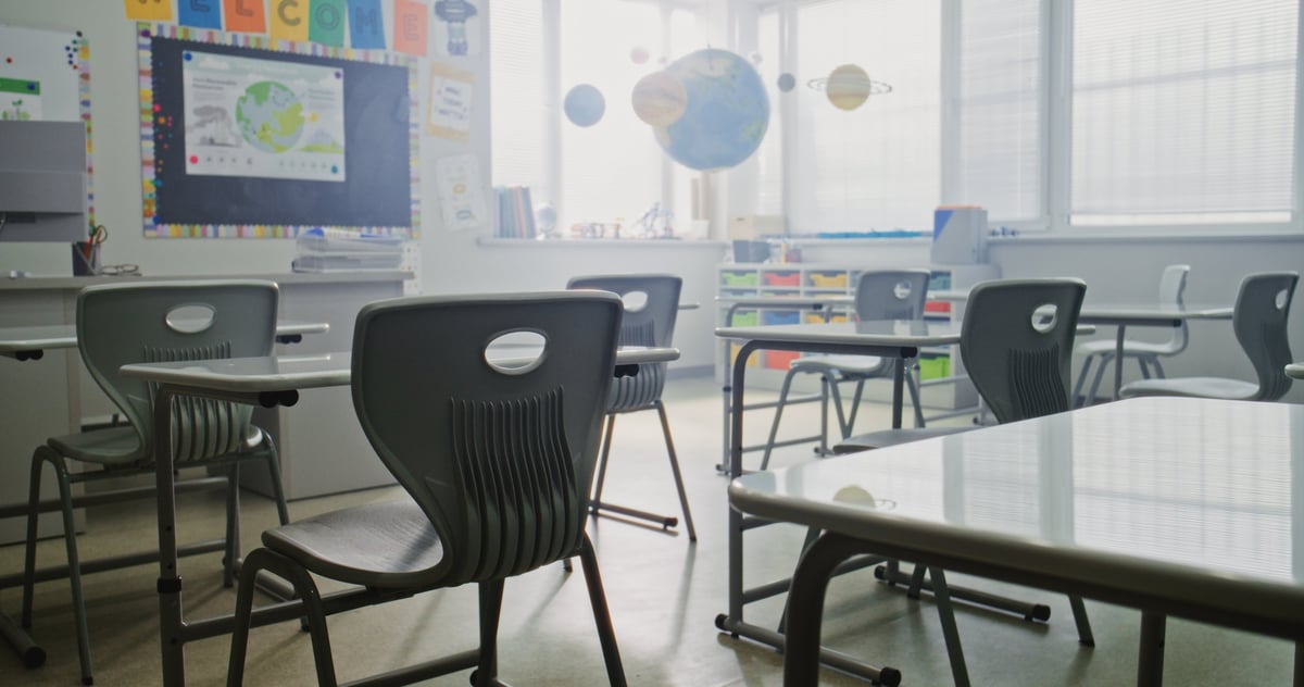 Salón de clases moderno
