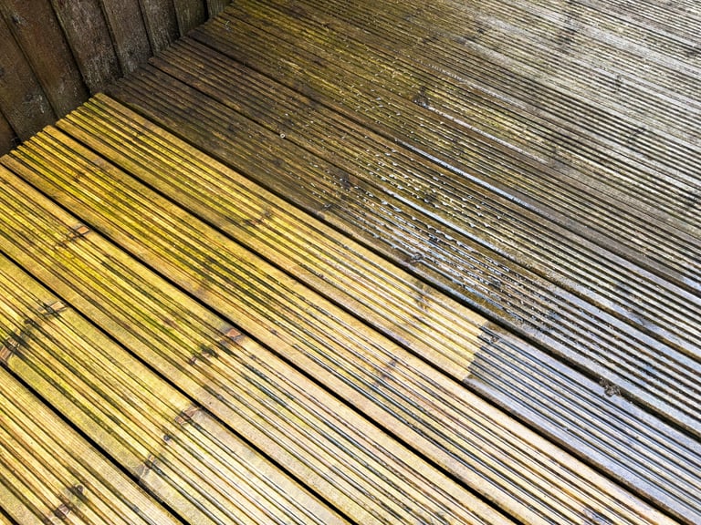Professional deck & fence cleaning service