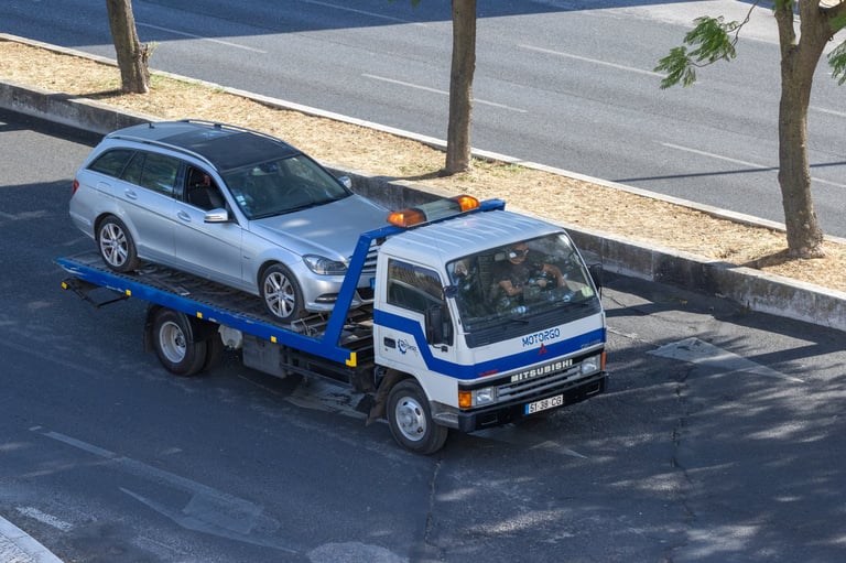 Tow truck on Dallas highway