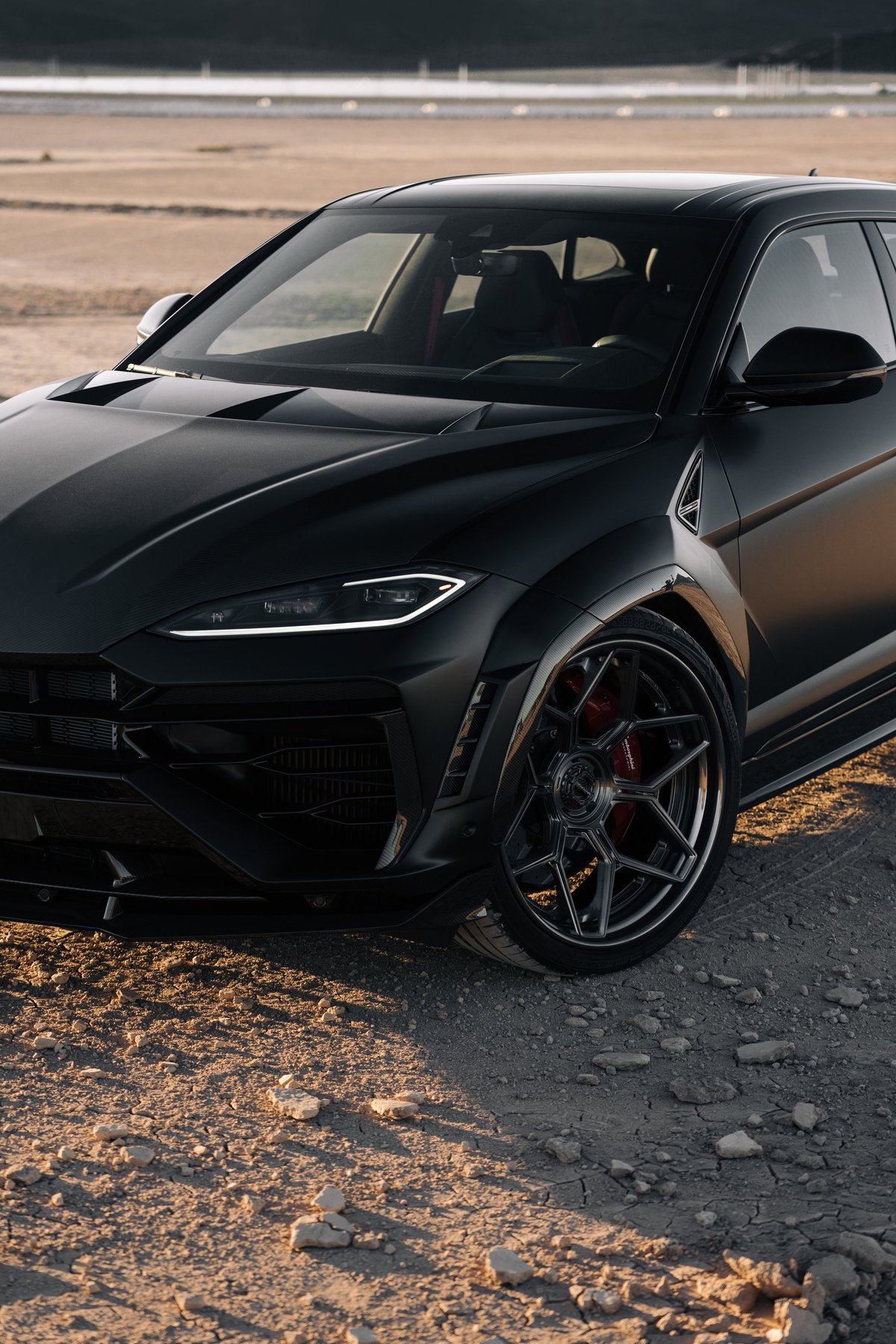 Lamborghini Urus in the desert