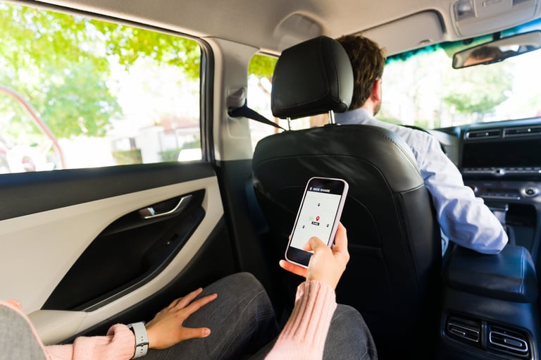 Rideshare driver using app