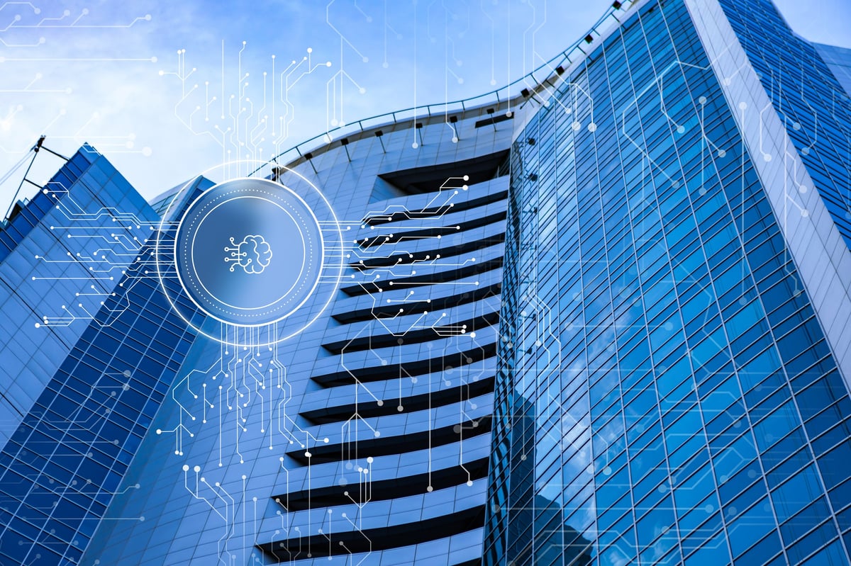 Tall building combining architecture and technology in a city skyline
