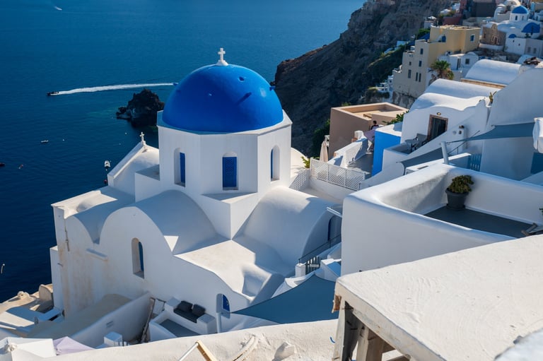 Greece Travel Guide: Top Islands, Cities & Resorts from May to October
