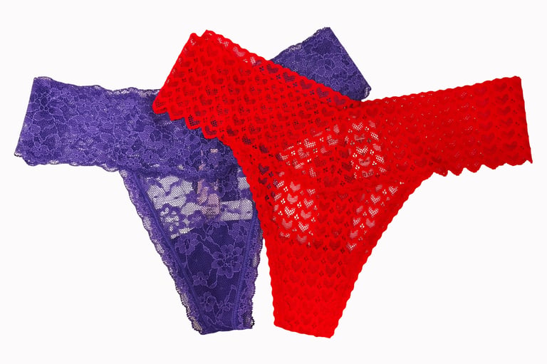 Seamless lace bikini panties in colorful set
