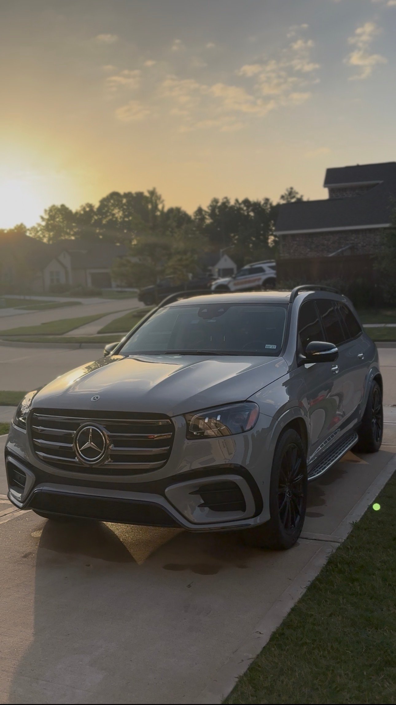 KJAJ Details finished detail — white Mercedes-Benz GLS SUV with glossy finish at sunset