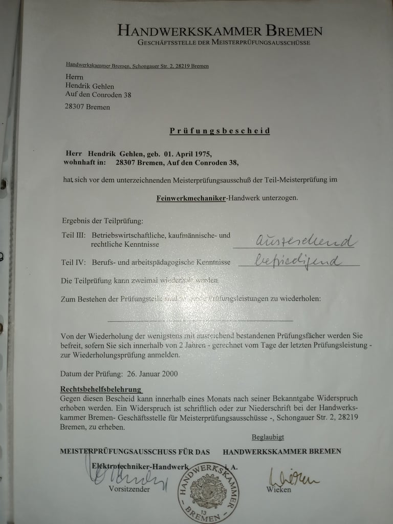 Prüfungsbescheid document from Handwerkskammer Bremen dated January 26, 2000, with handwritten notes and official stamps