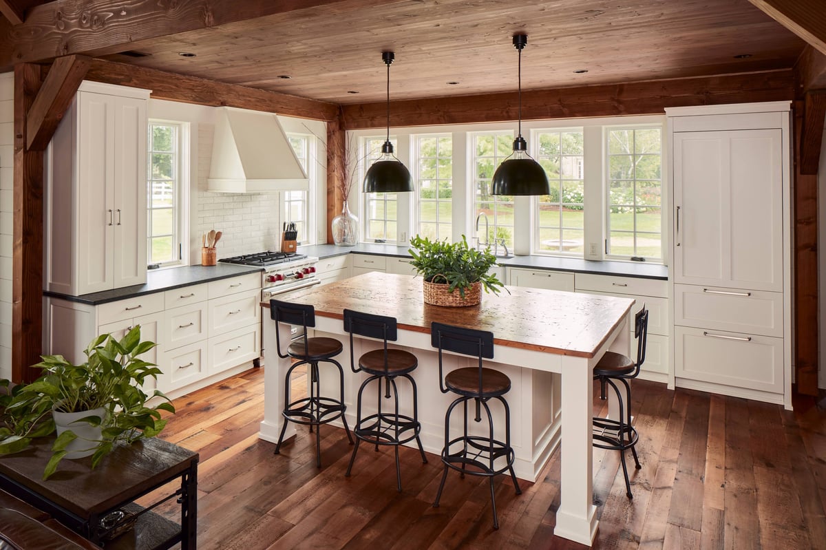 Farmhouse Kitchen Feature