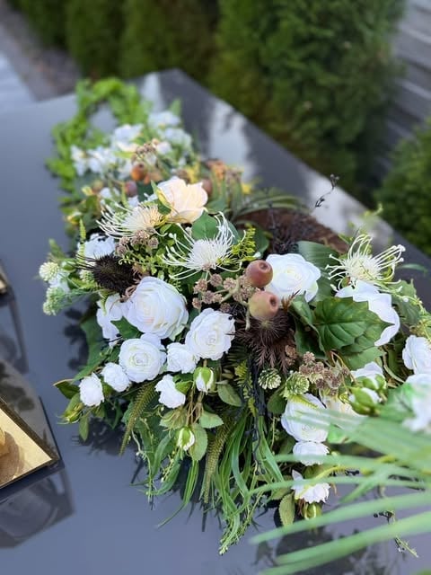 Dekoracja ślubna — Biała Elegancja — zdjęcie 2 z 6