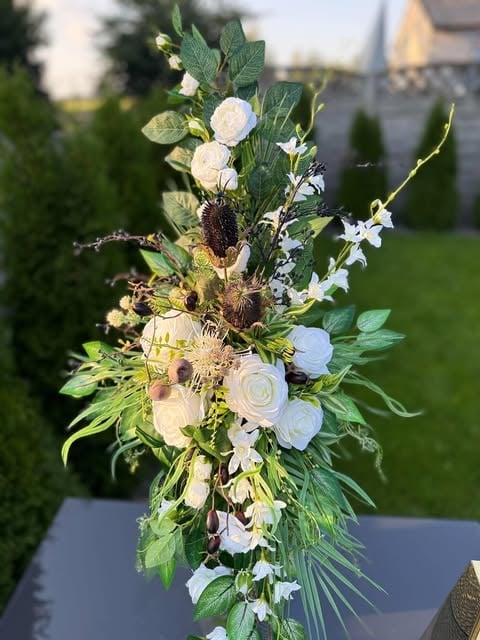 Dekoracja ślubna — Biała Elegancja — zdjęcie 3 z 6