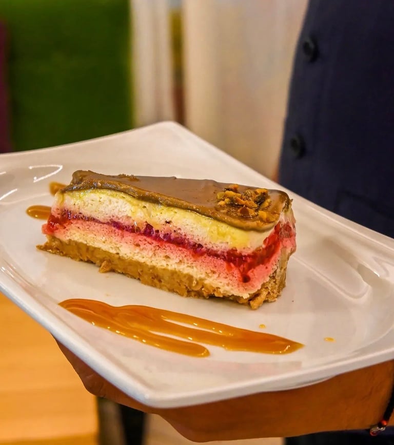 Domaća torta sa karamel prelivom