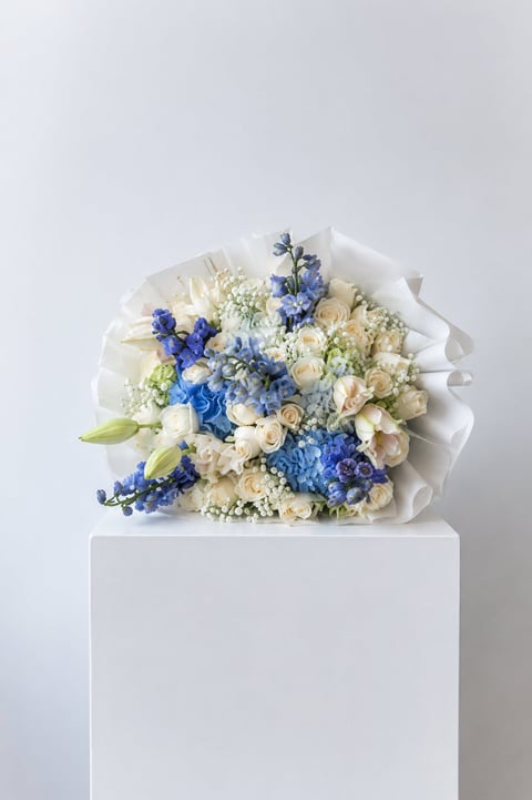 Mixed flower bouquets collection