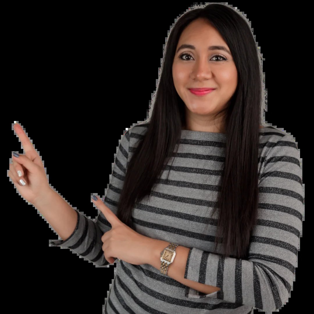 Coppelia Kim señalando hacia la calculadora