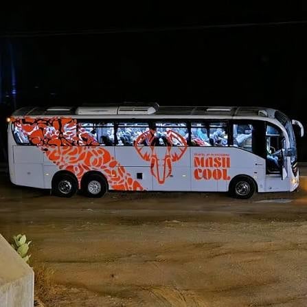 Mash Poa bus to Salama