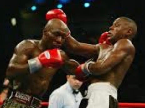 Heavy hands exchanged in the middle rounds.