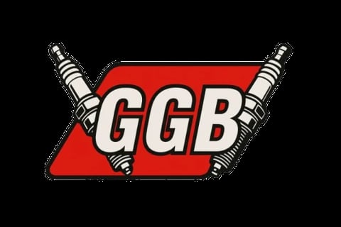 GGB-Logo mit roter Parallelogramm-Fläche und zwei Zündkerzen