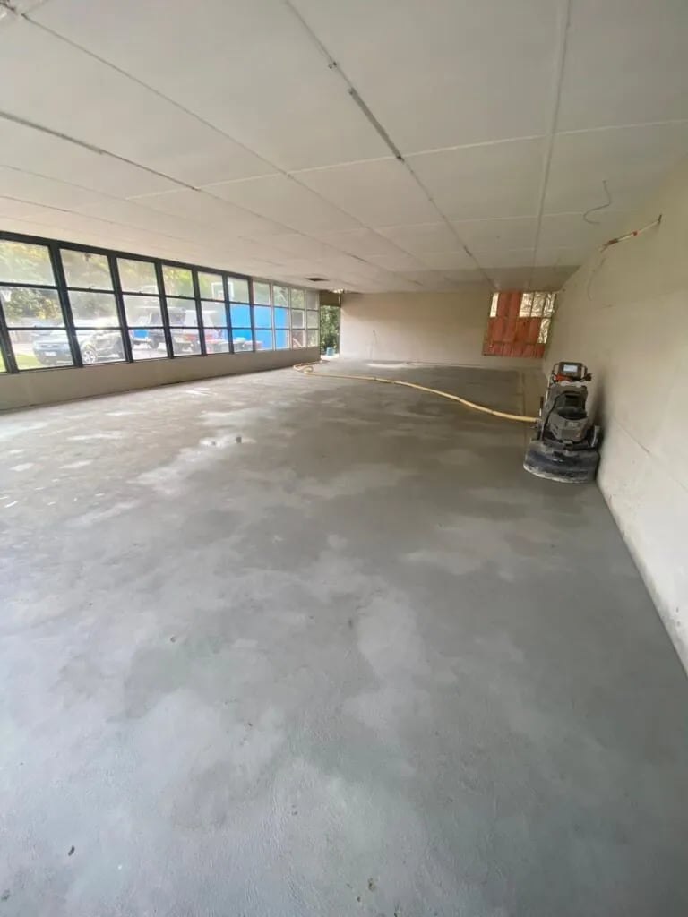 Retail Shop Strip-Out — Shopping Centre Tenancy
