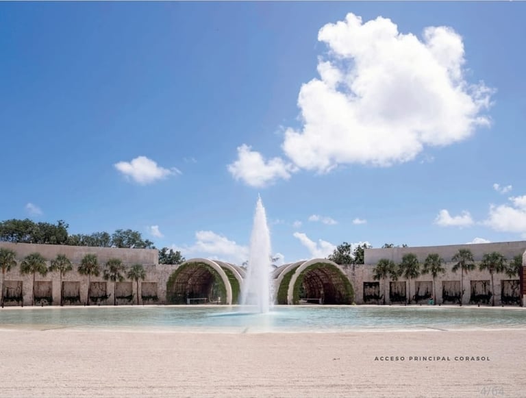 Entrada de La Escondida Corasol, desarrollo residencial exclusivo dentro de Corasol en la Riviera Maya
