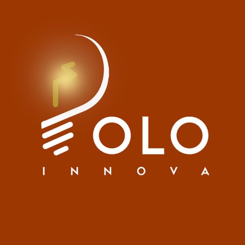 SOLO Innova logo featuring a lightbulb with curved design and horizontal lines on rust-orange background