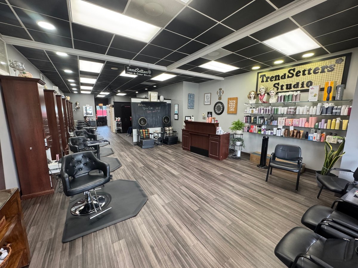 Wide view of the Trendsetters of Hendersonville interior with styling stations