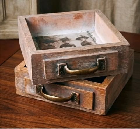 Vintage Retro drawer 15×15 cm — for jewelry, candles, trinkets (two designs)