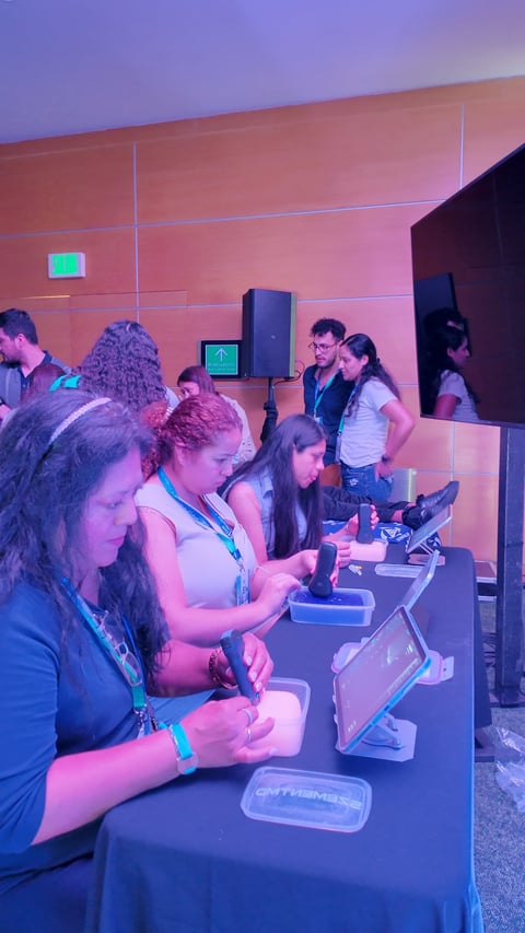 Stand interactivo con ultrasonidos en exhibición médica