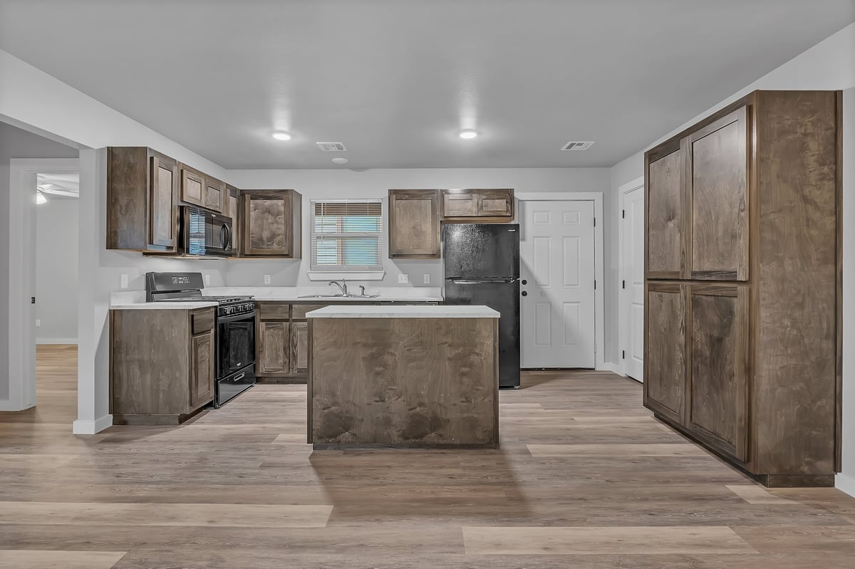 Chickasaw Ave — 3BR/2BA photo 3