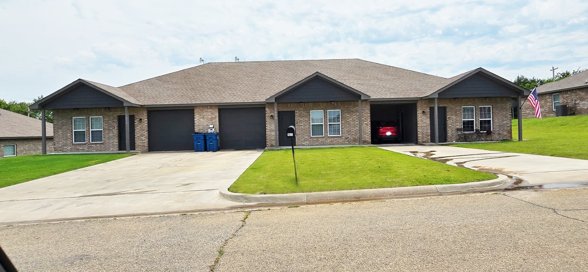 Luxury Cushing — 2BR/2BA photo 2