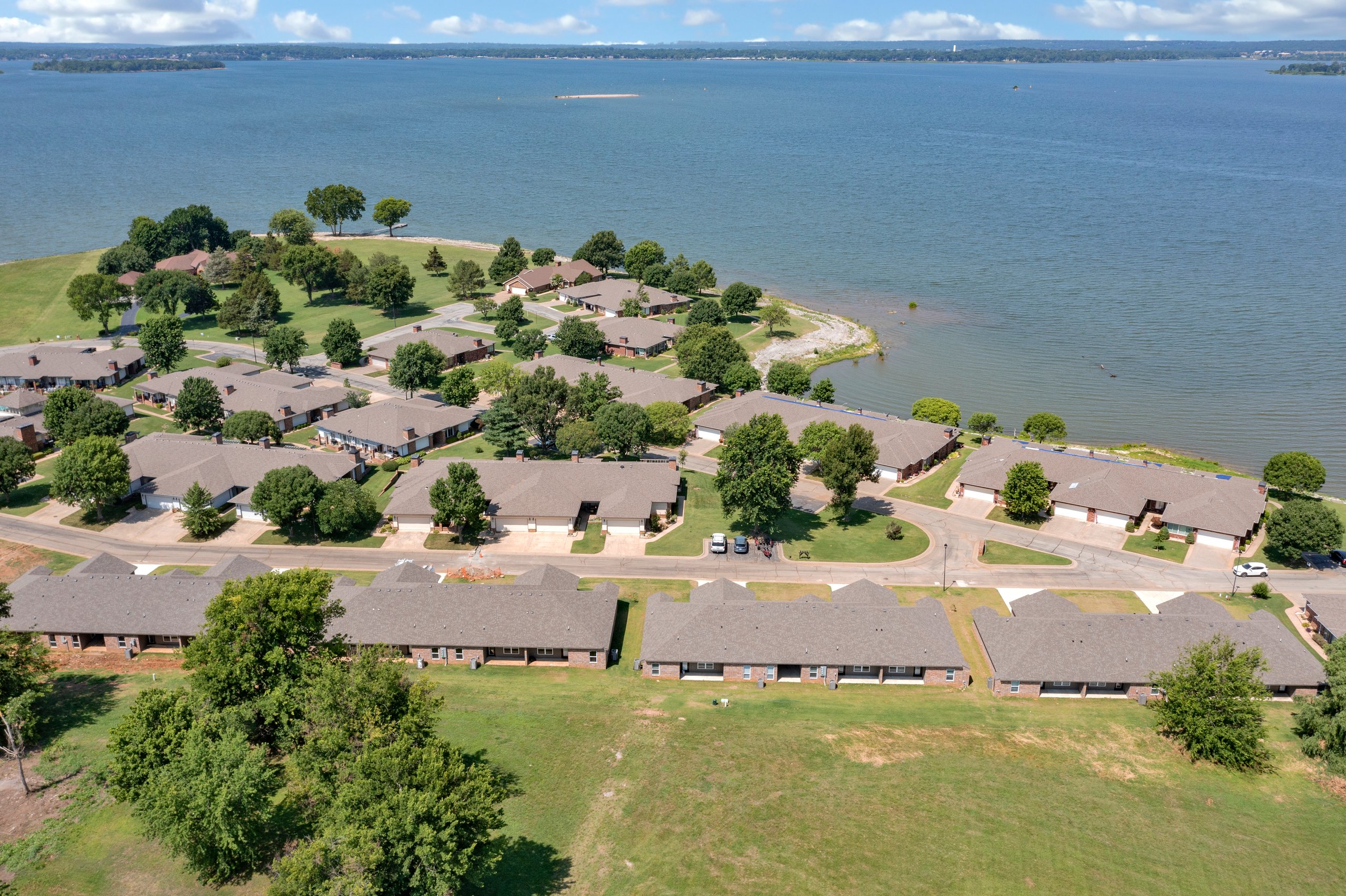 Freedom Living Grove — 1BR/1BA photo 1