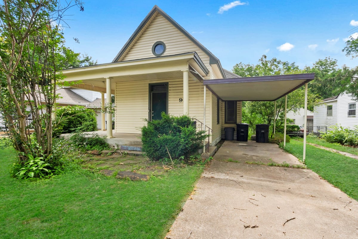 Single-Family Home — 2BR/1BA photo 2
