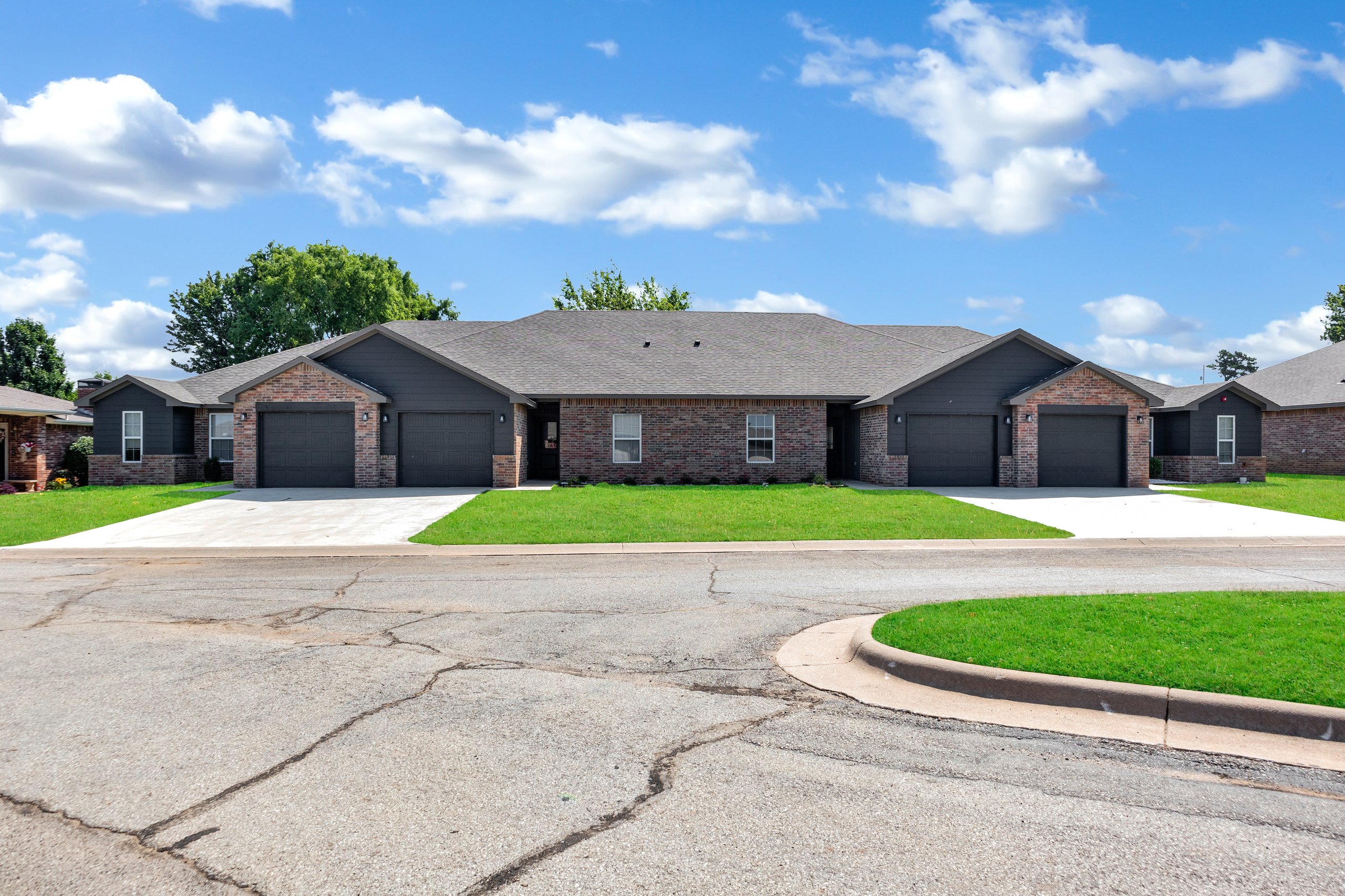 Freedom Living Grove — 2BR/1BA photo 2