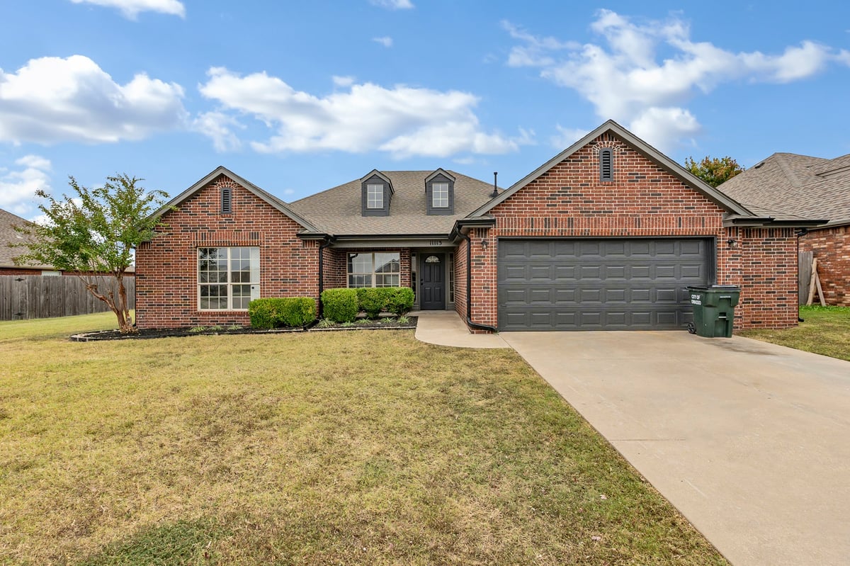 Owasso Home — 3BR/2BA photo 1