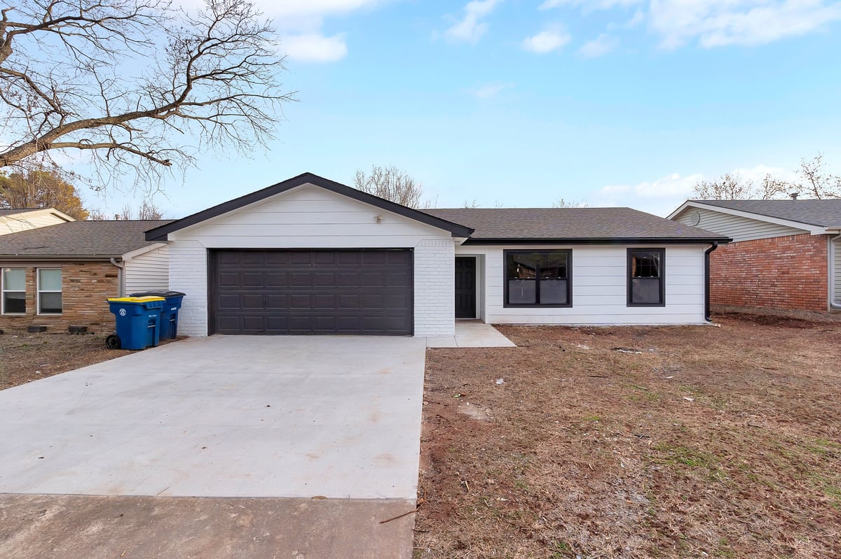 3rd Ave Home — 4BR/2BA photo 1
