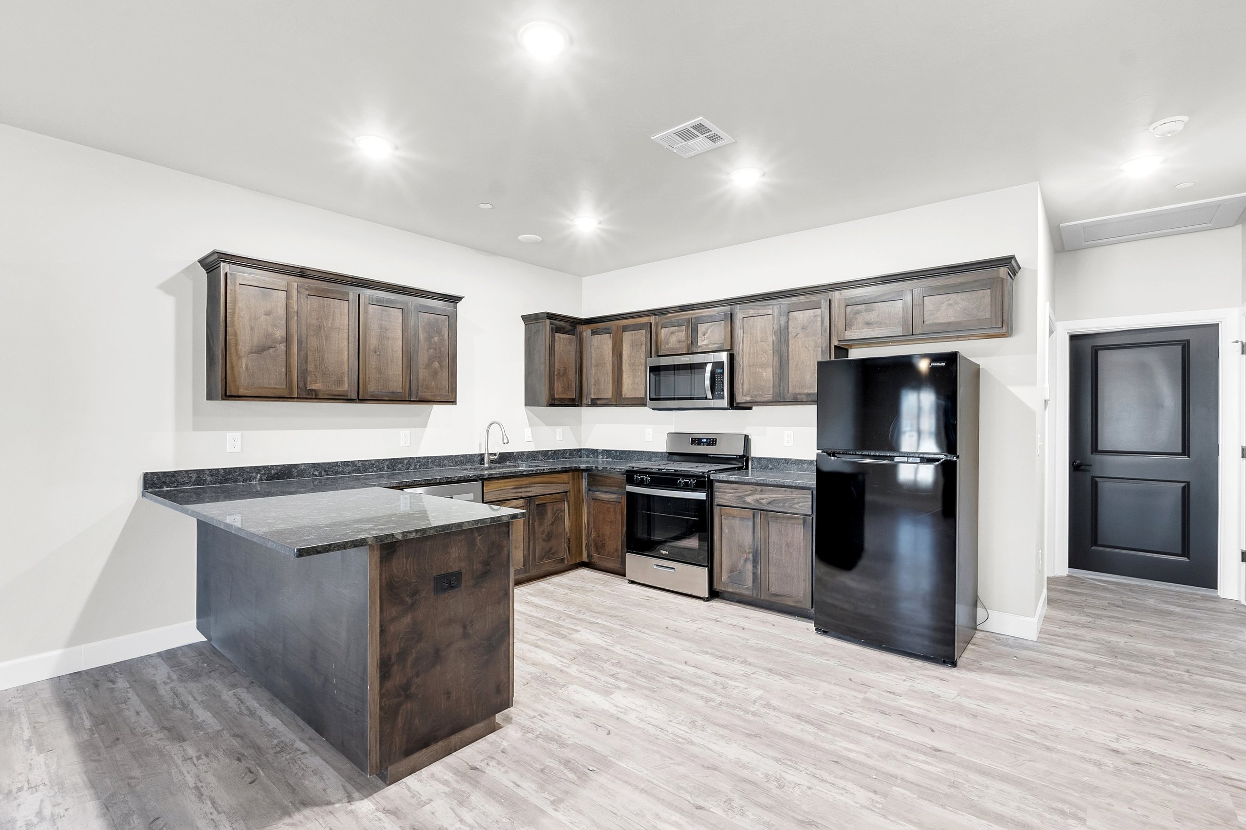 Freedom Living Perkins — 1BR/1BA photo 3