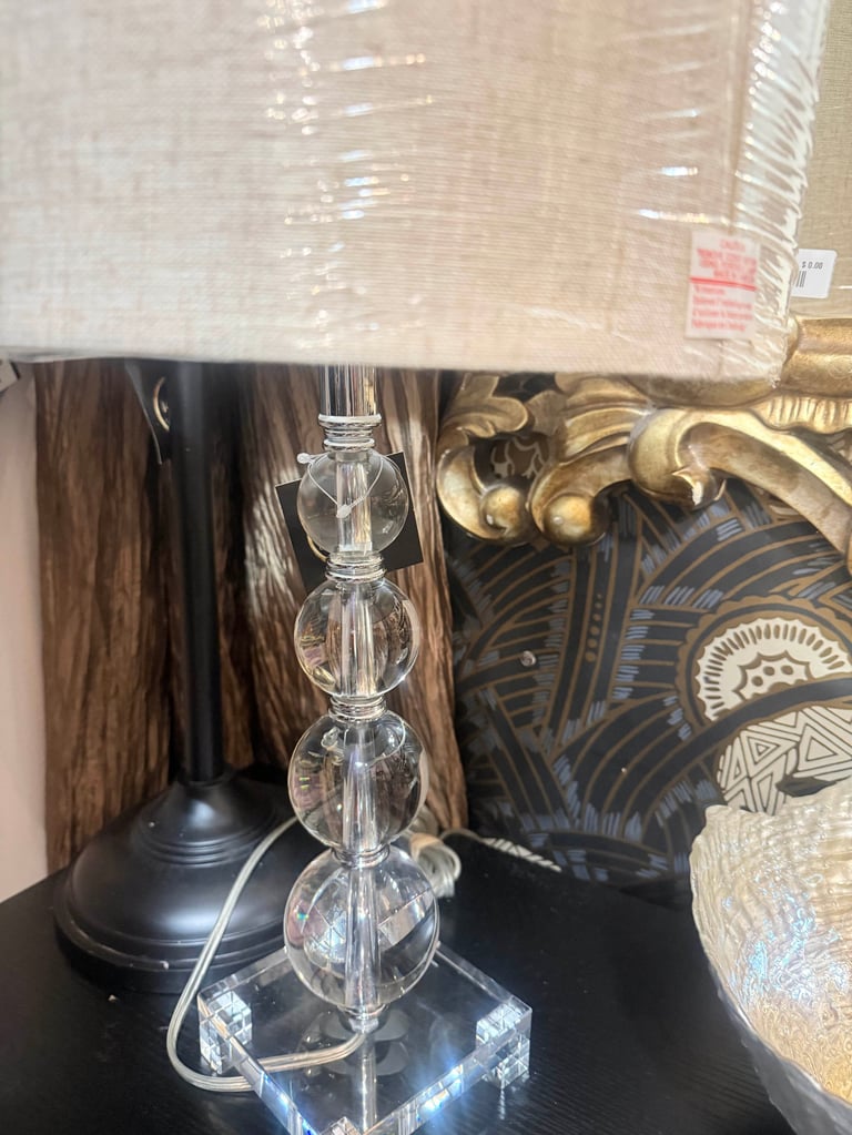 Stacked Crystal Spheres Table Lamp