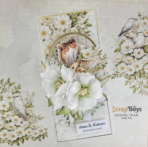 Vintage-style wedding scrapbook with white 3D flowers, circular photo frame of couple, and 'Anna & Mateusz 28 września 2024r.' name tag by ScrapBoys Anita